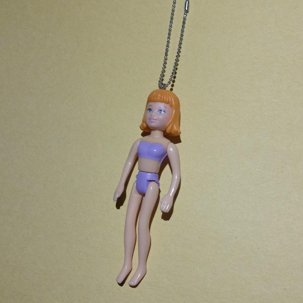Red head polly pocket necklace